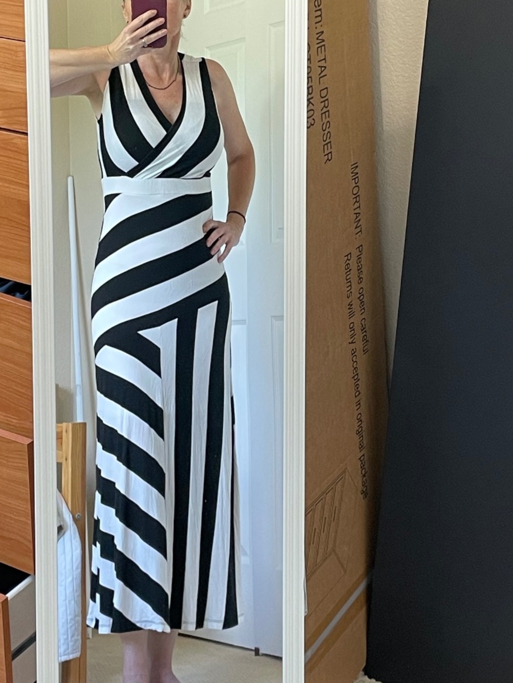 West Kei Black & White Striped Surplice V-Neck Maxi Dress Size Small